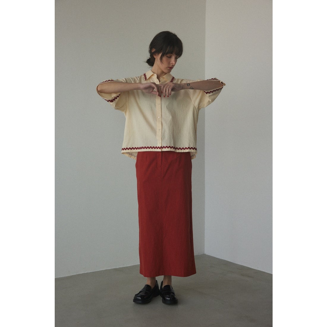 BLACK BY MOUSSY patch shirt O/WHT1 -靴＆ファッション通販 ロコンド