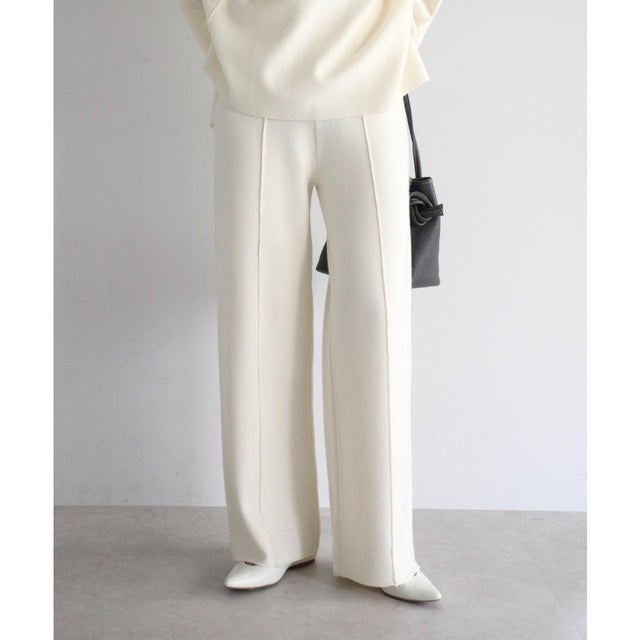 リラックスニットストレートパンツ （OFF-WHITE）