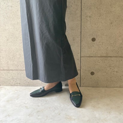 【日本製/本革/軽量/3E幅】ふかふかインソール 「きちんと感」漂う ビットローファーパンプス （ブラック/グリーン）｜詳細画像