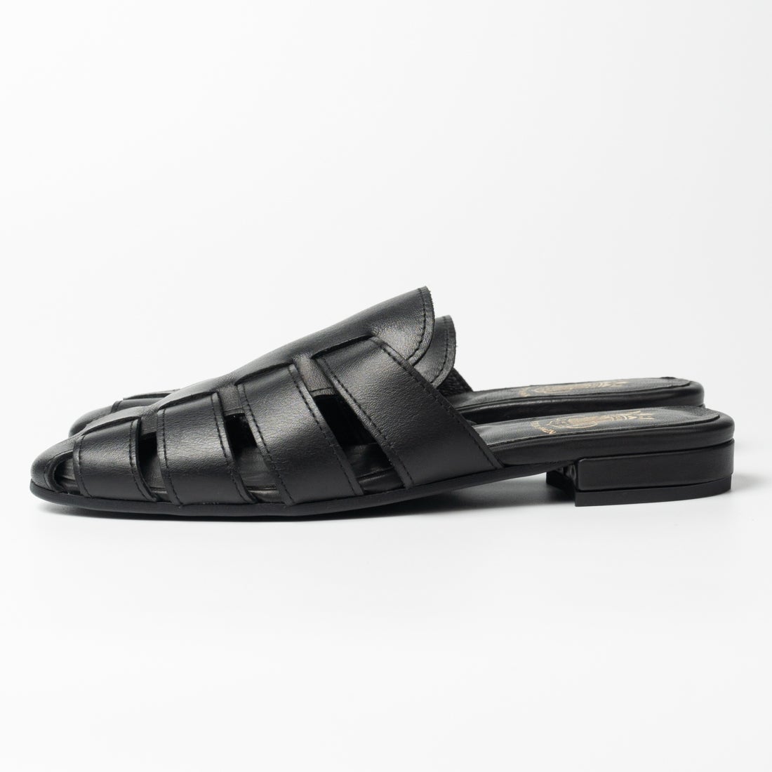 ボントレ BONTRE グルカサンダル （ブラック） -靴＆ファッション通販