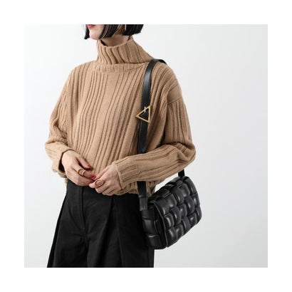 BOTTEGA VENETA ショルダーバッグ 591970 VCQR1 パデッド （9143/CHALK-GOLD）｜詳細画像