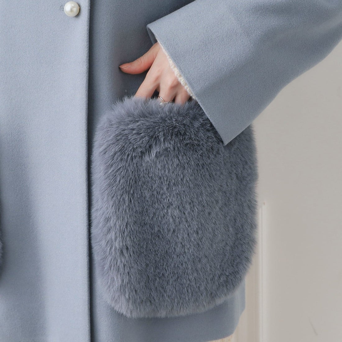 クチュール ブローチ Couture brooch フェイクファーポケットハーフ