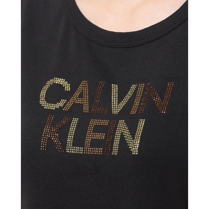 カルバン クライン Calvin Klein 黒地に映えるスタッズロゴTシャツワンピース （ブラック）｜詳細画像