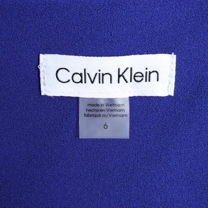 カルバン クライン Calvin Klein フリル使いがフェミニンな上品ワンピース （コバルトブルー）｜詳細画像