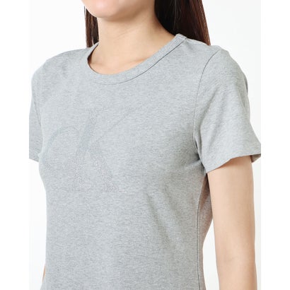 カルバン クライン Calvin Klein シルバーラメのロゴがアクセントになったTシャツワンピース （ヘザーグレー）｜詳細画像