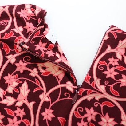 カルバン クライン Calvin Klein ピンク花柄のジャージーワンピース （マルチ）｜詳細画像