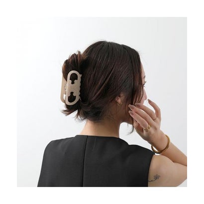 セリーヌ CELINE CELINE  ヘアクリップ MAILLON TRIOMPHE HAIR B10E34U97 （01AV/Ivory/アイボリー）｜詳細画像