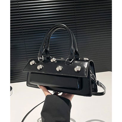 スタッズフラップ ロングショルダーバッグ cula1644 （ブラック）｜詳細画像