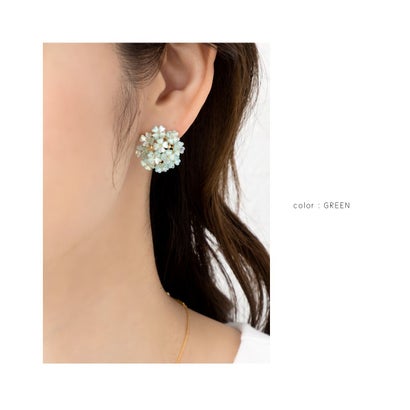 クリームドット Cream dot. 淡く艶めく小花を集めたブーケピアス/イヤリング （グリーン）｜詳細画像