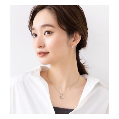 ひし形×多面カットメタルのキャッチレスピアス （ゴールド）｜詳細画像