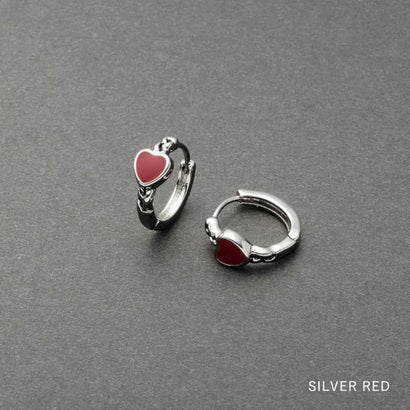 ハート×チェーンモチーフのキャッチレスフープピアス （ピアス：シルバー×レッド）｜詳細画像
