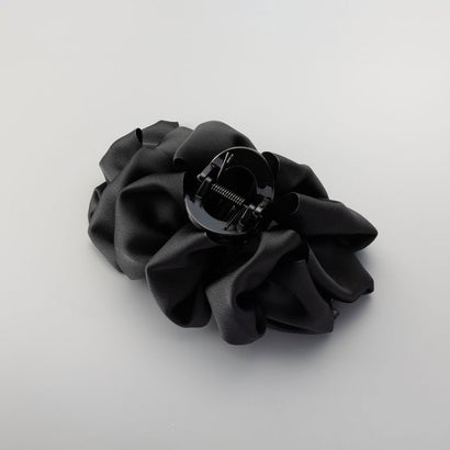 大人の装いブラックカラー×フリルリボンのヘアクリップ （ワンサイズ：A：無地）｜詳細画像