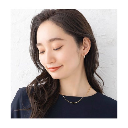クリームドット Cream dot. レンヅメビジューが目を惹くメタルバーイヤリング/ピアス （A：ゴールド）｜詳細画像