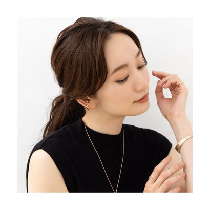 クリームドット Cream dot. 立体的なクロスデザインのステンレス製イヤーカフ （ゴールド）｜詳細画像