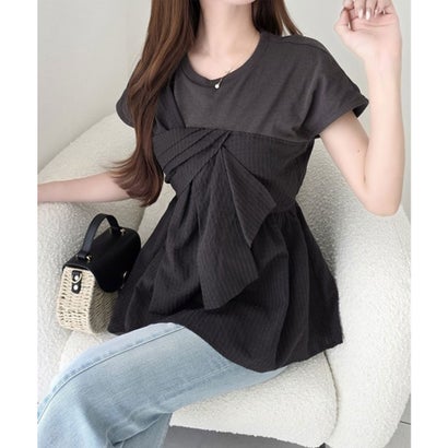 【mily bilet】忙しい朝も悩まない一軍トップス。リボンビスチェドッキングTシャツ (半袖) （チャコール×ブラックチェック）｜詳細画像