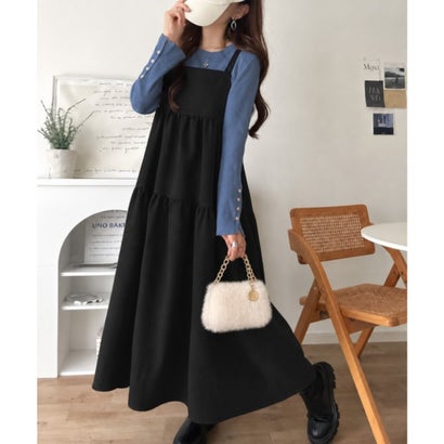 リボンで後ろ姿までふわり華やぐ。リボンデザインベロアツイルティアードキャミワンピース （ブラック）｜詳細画像