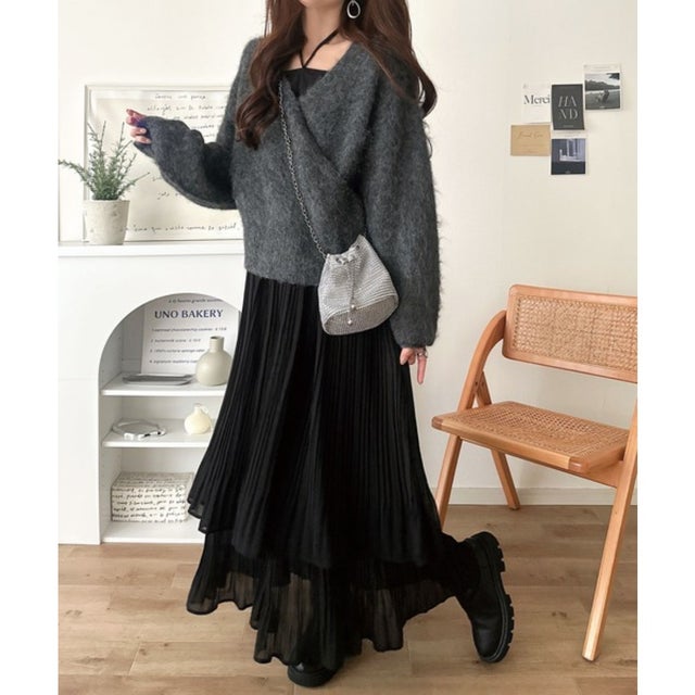 これでコーデ完成の優秀セット！カシュクールウール混ニット×キャミワンピース（セットアイテム） （チャコール×ブラック）