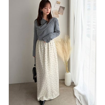 一枚で絵になる、美しい首元。綿100％シルケット素材ドレープネックデザイントップス（長袖） （ブルー）｜詳細画像