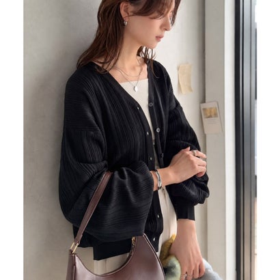クラシカルエルフ Classical Elf 今日はどっち？前でも後ろでも着こなし2倍。前後2wayランダムタックニットカーディガン （ブラック）｜詳細画像