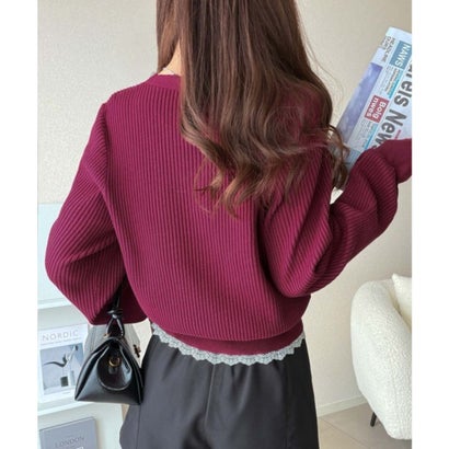 【mily bilet】裾からのぞくレースに、ときめく。ヘムレースカーディガン （レッド）｜詳細画像