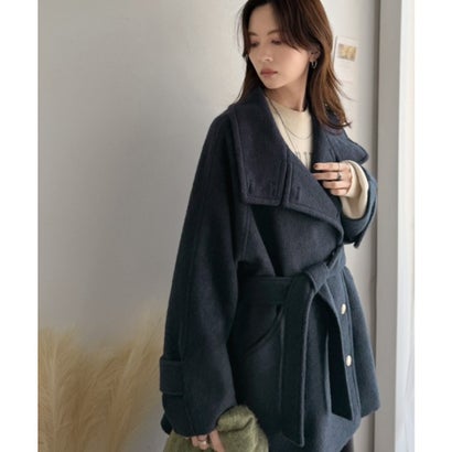 冬の「可愛い」はこれ！ニードルボア素材 襟2Wayゴールドボタン使いベルト付きAラインミドルコート （ネイビー）｜詳細画像