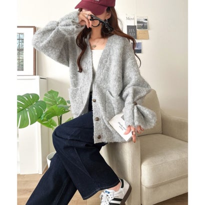 クラシカルエルフ Classical Elf 袖まで可愛い、ゆるっと愛されシルエット。キャンディスリーブ袖ボタンブークレーカーディガン （ライトグレー）｜詳細画像