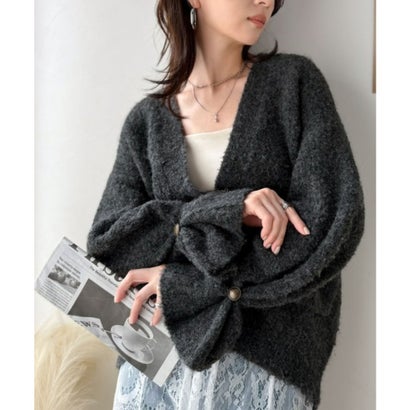クラシカルエルフ Classical Elf 袖まで可愛い、ゆるっと愛されシルエット。キャンディスリーブ袖ボタンブークレーカーディガン （モカ）｜詳細画像