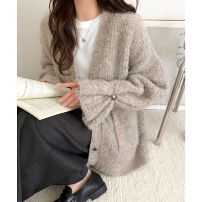 クラシカルエルフ Classical Elf 袖まで可愛い、ゆるっと愛されシルエット。キャンディスリーブ袖ボタンブークレーカーディガン （モカ）｜詳細画像