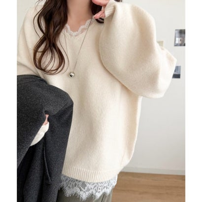 【mily bilet】着るだけで垢抜ける大人フェミニン。レースドッキングふわもちニット （アイボリー）｜詳細画像