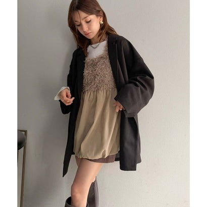 そのふわふわ反則級。異素材ドッキングで一枚主役。フェザージャガード×ベロアツイルドッキングチュニック （モカ）｜詳細画像
