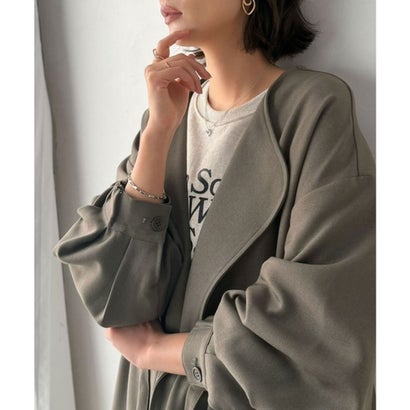 ゆるっと羽織って、すっきり魅せ。ノーカラードロスト使いボリュームスリーブロングコート（ロング丈） （モカ）｜詳細画像