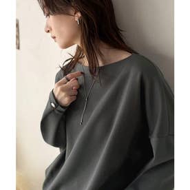 一枚で、品よく華奢見え。袖タック×マットゴールドボタン使いボートネックポンチ素材プルオーバー（長袖） （チャコール）