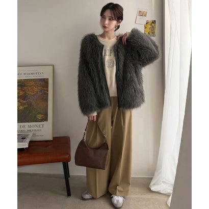 冬の“可愛い”は、質感で決まる。ふわっとミックスシャギーファーブルゾン（ミドル丈） （チャコール）｜詳細画像