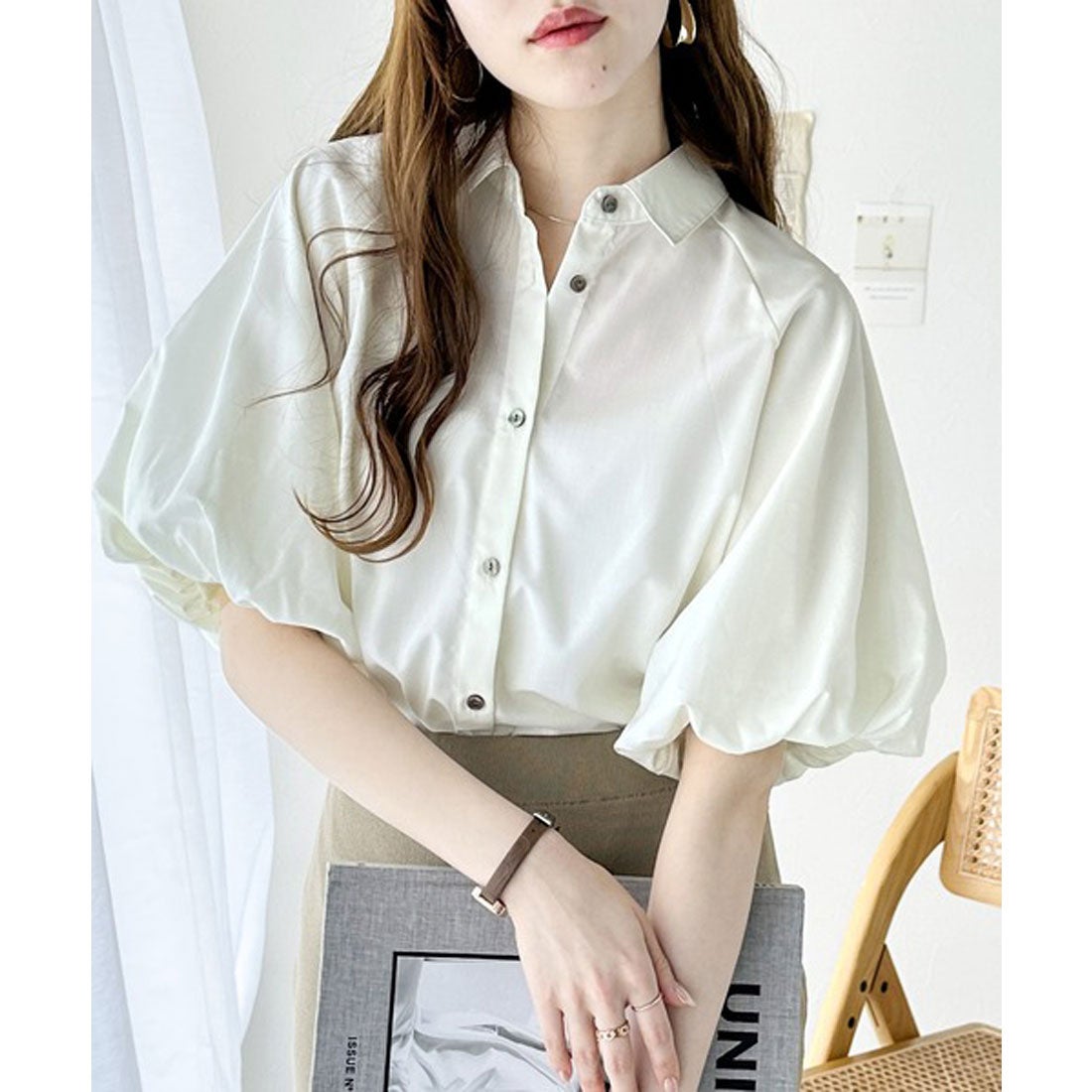 クラシカルエルフ Classical Elf シルエットで差をつける。コットン アイボリー バルーンシルエット ブラウス
