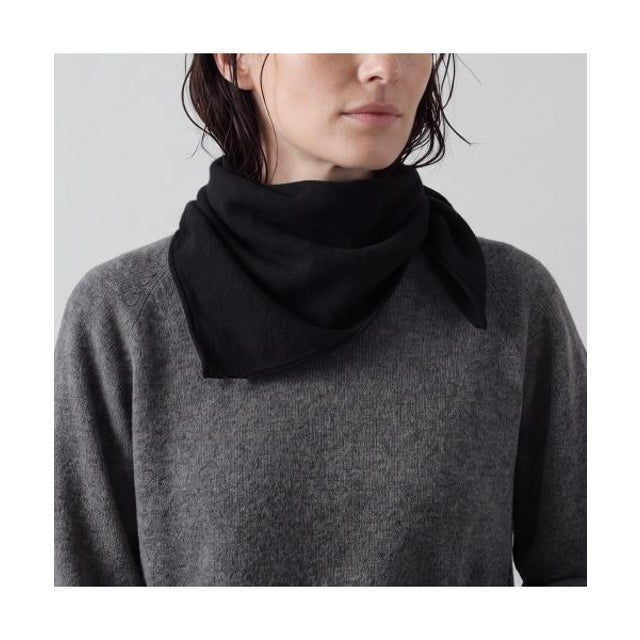C.T.plage 三角形スカーフ 5578 カシミヤ （15/BLK）