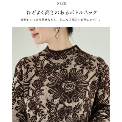ふわふわシャギーの花画ニットワンピース （ブラウン）｜詳細画像