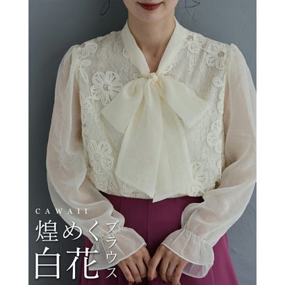 モール刺繍で描く白花ブラウストップス （ホワイト）｜詳細画像
