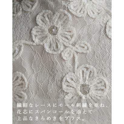 モール刺繍で描く白花ブラウストップス （ホワイト）｜詳細画像