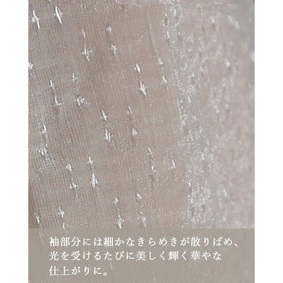 モール刺繍で描く白花ブラウストップス （ホワイト）｜詳細画像