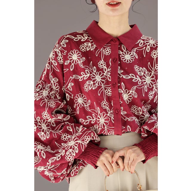 煌めく花刺繍ポワン袖 （レッド）