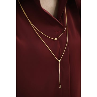 2連揺れるネックレスブラウストップス （アイボリー）｜詳細画像