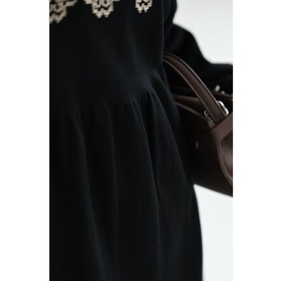 クローバーレース刺繍ロングワンピース （グリーン）｜詳細画像