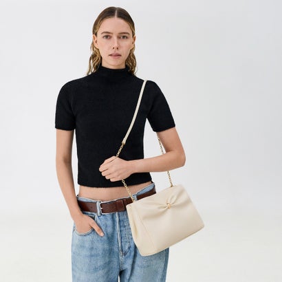 チャールズ アンド キース CHARLES & KEITH Halsey ホールジー ルーシュド トートバッグ （Cream）｜詳細画像