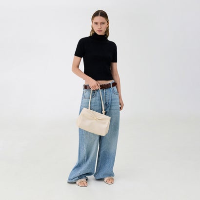 チャールズ アンド キース CHARLES & KEITH Halsey ホールジー ルーシュド トートバッグ （Cream）｜詳細画像
