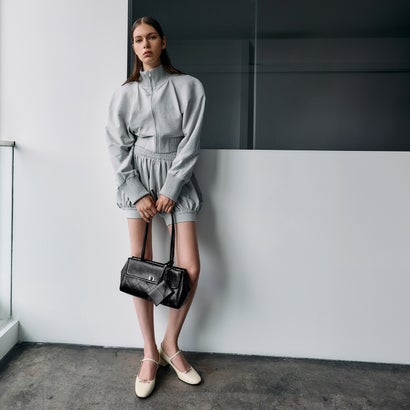 チャールズ アンド キース CHARLES & KEITH Apfra アップフラ キルト エロンゲーテッド ショルダーバッグ （Noir）｜詳細画像