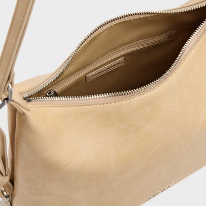 チャールズ アンド キース CHARLES & KEITH Atwood アトウッド チェーンホーボーバッグ （Sand Beige）｜詳細画像