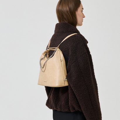 チャールズ アンド キース CHARLES & KEITH Atwood アトウッド チェーンホーボーバッグ （Sand Beige）｜詳細画像