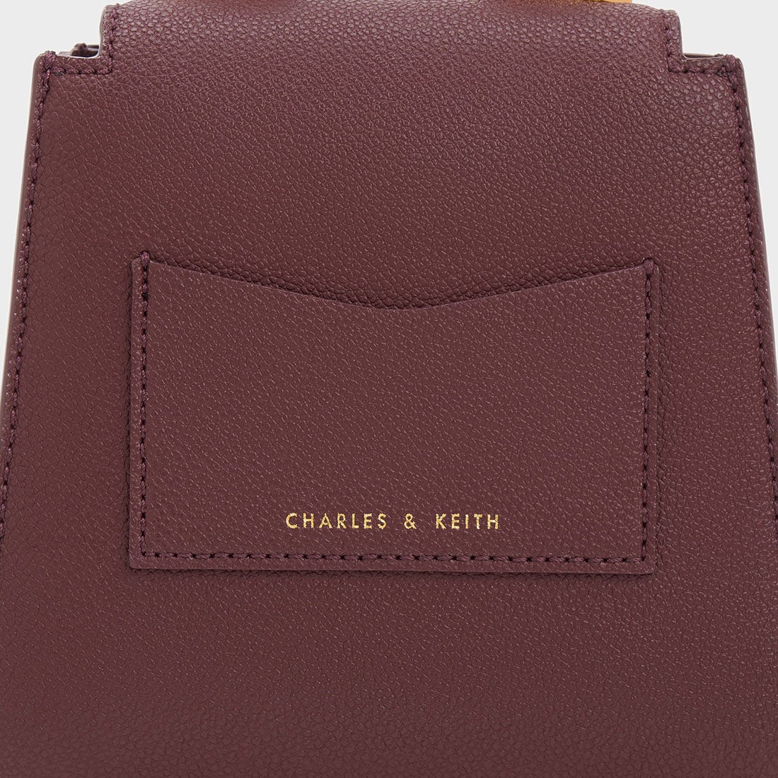 CHARLES & KEITH ロケット チェーンリンクトラペーズバッグ （Burgundy