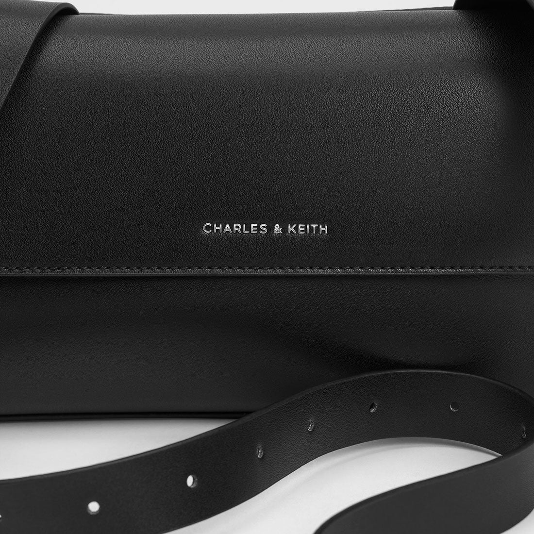 CHARLES & KEITH Marceline マーセリン トラペーズショルダーバッグ 