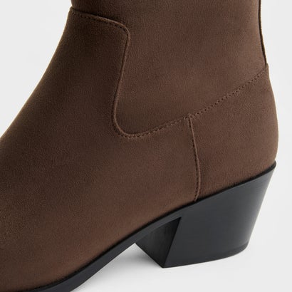 チャールズ アンド キース CHARLES & KEITH テーパード アンクルブーツ （Dark Brown Textured）｜詳細画像